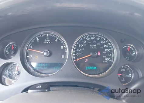 2011 Chevrolet Suburban 1500 Ltz z USA, uszkodzony, nr VIN 1GNSKKE37BR329365